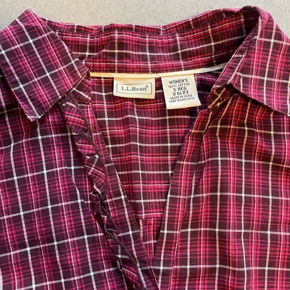 LLBean women’s S button down shirt red plaid with ruffle - Picture 2 of 2
